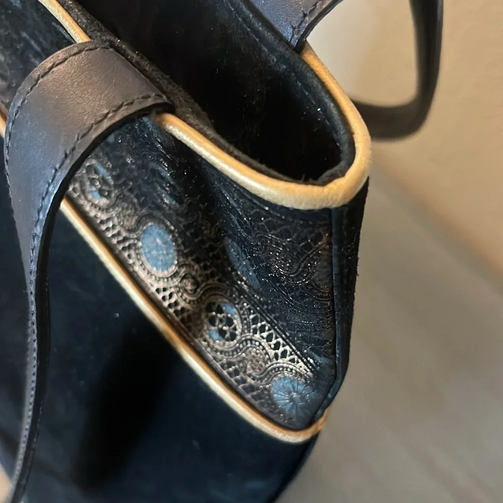 Salvatore Ferragmo Elegant Black Suede Bucket Shoulder Bag w Gold Accents EUC